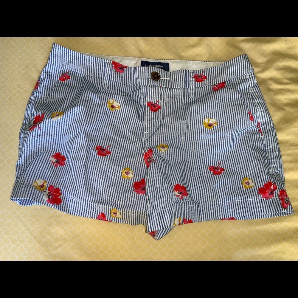 Old Navy Flower Shorts!